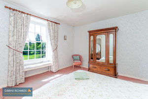 Bedroom- click for photo gallery